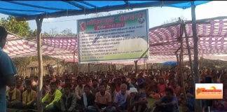 जिले में छह प्रस्तावित लोहे की खदानों को रद्द करने की मांग को लेकर आदिवासियों का अनिश्चित कालीन आंदोलन शुरु…