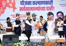 लॉयड मेटल कंपनी चे एम डी प्रभाकरण यांचे मुख्यमंत्र्यांच्या हस्ते जाहीर सत्कार…