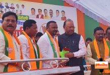 गडचिरोलीत काँग्रेसला करारा झटका…युवक काँग्रेस महासचिव अतुल मल्लेलवार भाजपात सामील… प्रभावी युवा नेत्यांचा भाजपमध्ये प्रवेश; निवडणुकीची समीकरणे बदलण्याचे संकेत.