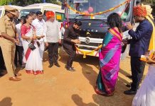 महाराष्ट्र दिनी गडचिरोलीत विकासकामांचा धडाका: DMF निधीतून कोट्यवधींचे प्रकल्प लोकार्पित; डॉ. इम्रान शेख यांना उद्घाटनाचा सन्मान…